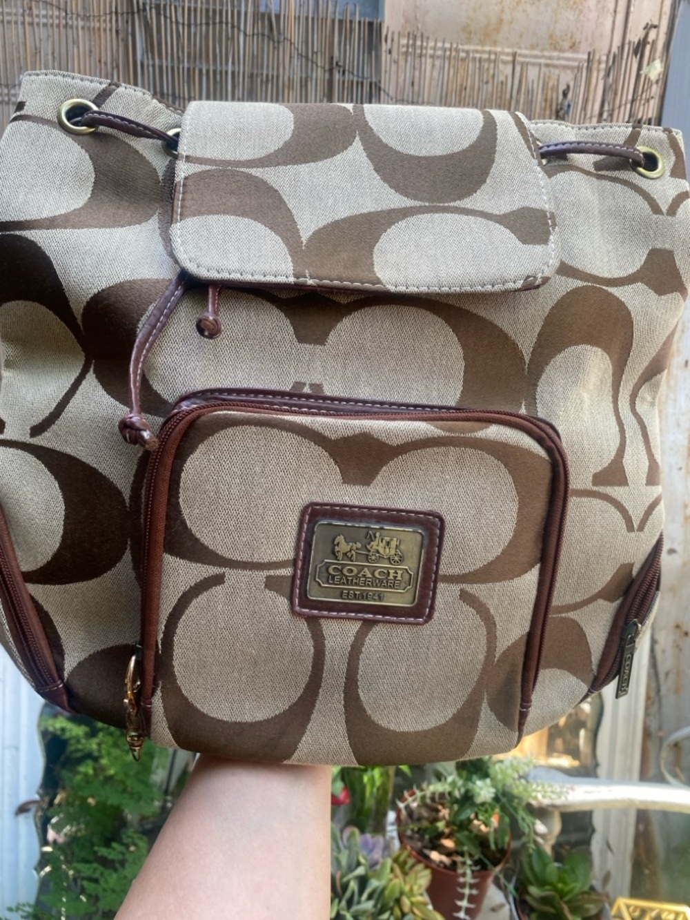 Beautiful CC Backpack
Measurements are 14 x 14 x 6
Good condition